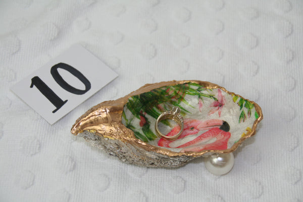 Oyster Trinket Dish (Palm Flamingo)
