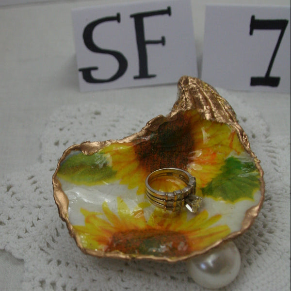 Oyster Trinket Dish (Sunflower)