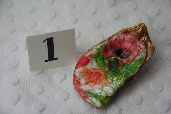 Oyster Trinket Dish (Palm Flamingo)