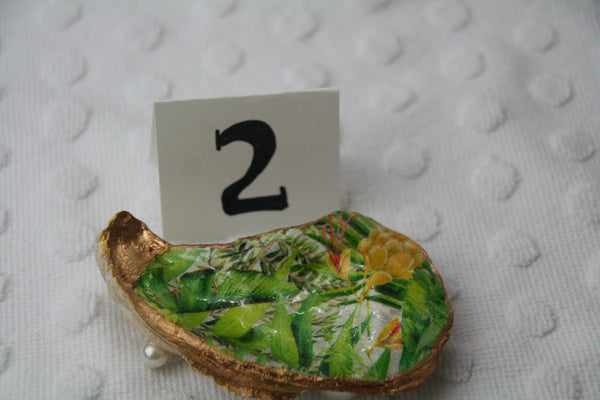 Oyster Trinket Dish (Palm Flamingo)