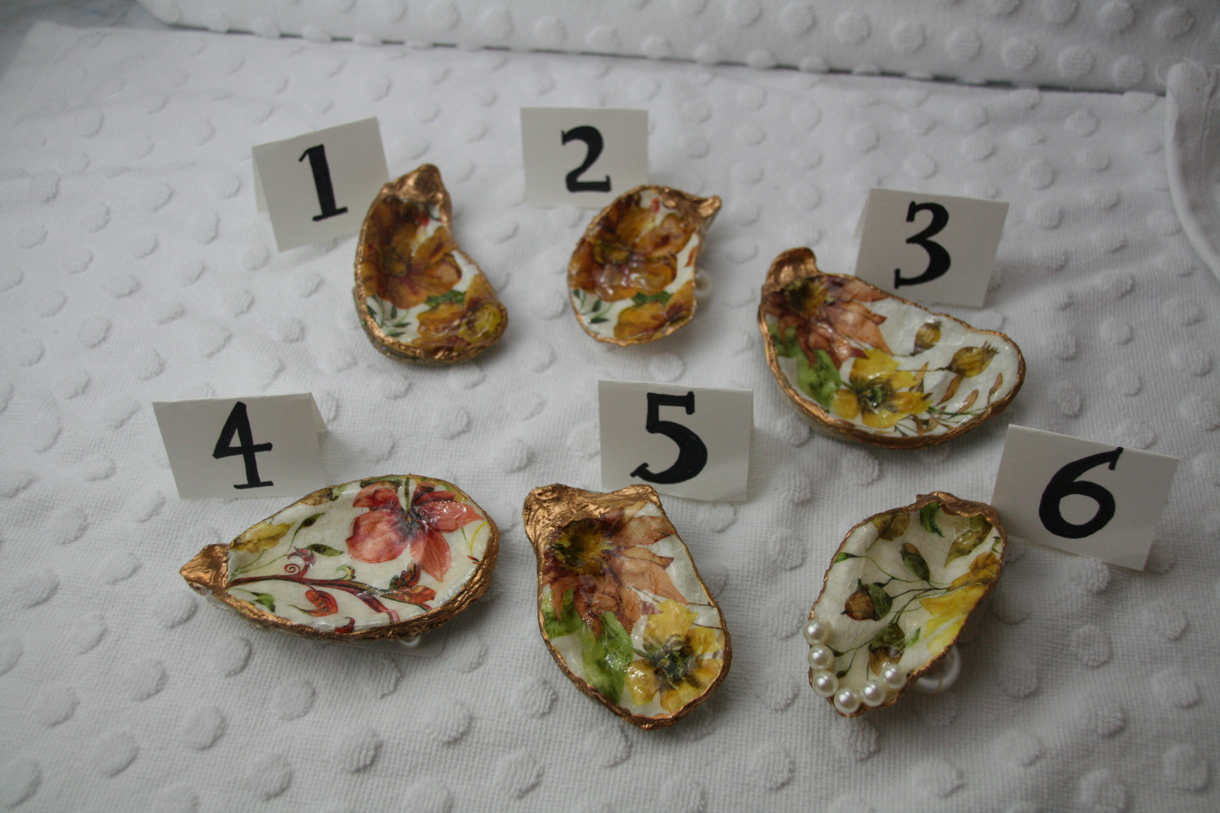 Oyster Trinket Dish (Fall Flowers)