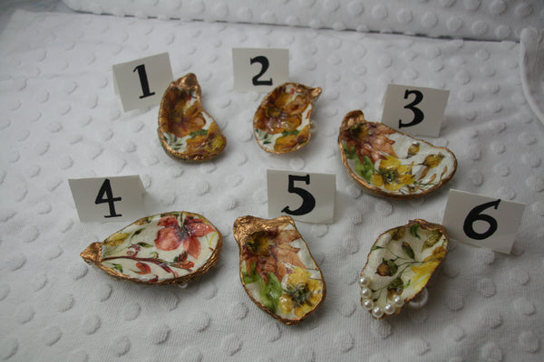 Oyster Trinket Dish (Fall Flowers)