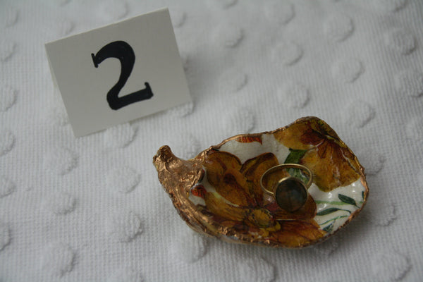Oyster Trinket Dish (Fall Flowers)