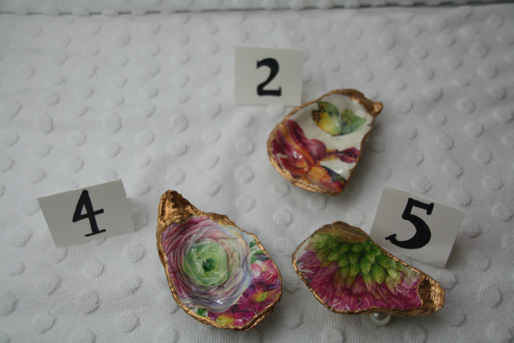Oyster Trinket Dish (Exotic Flowers)
