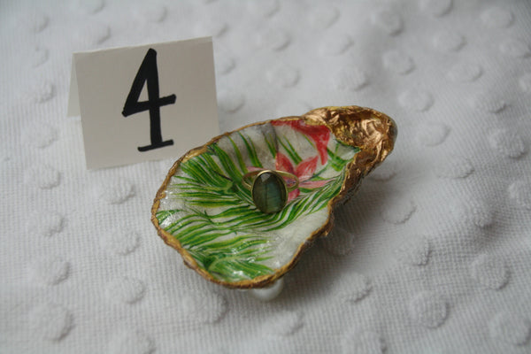 Oyster Trinket Dish (Unique Pattern)