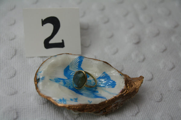 Oyster Trinket Dish (Blue & White)