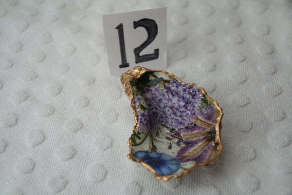 Oyster Trinket Dish (Purple Flower)