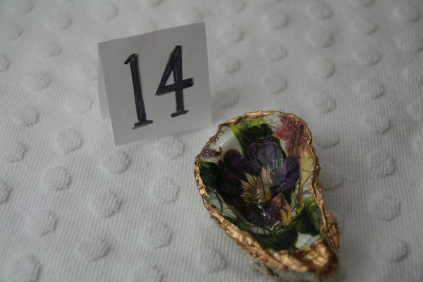 Oyster Trinket Dish (Purple Flower)